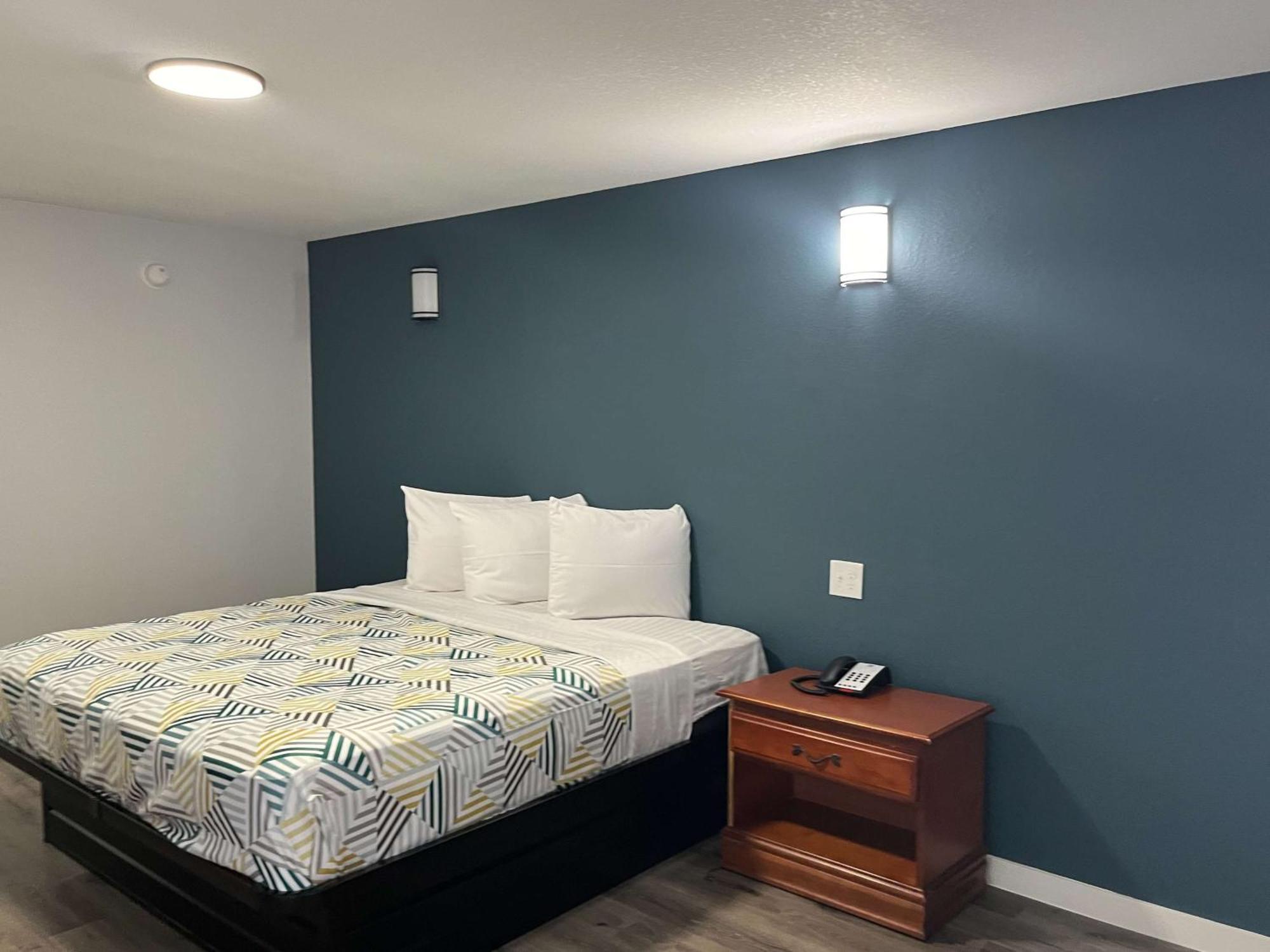 Motel 6 Greenwood, Ms Экстерьер фото