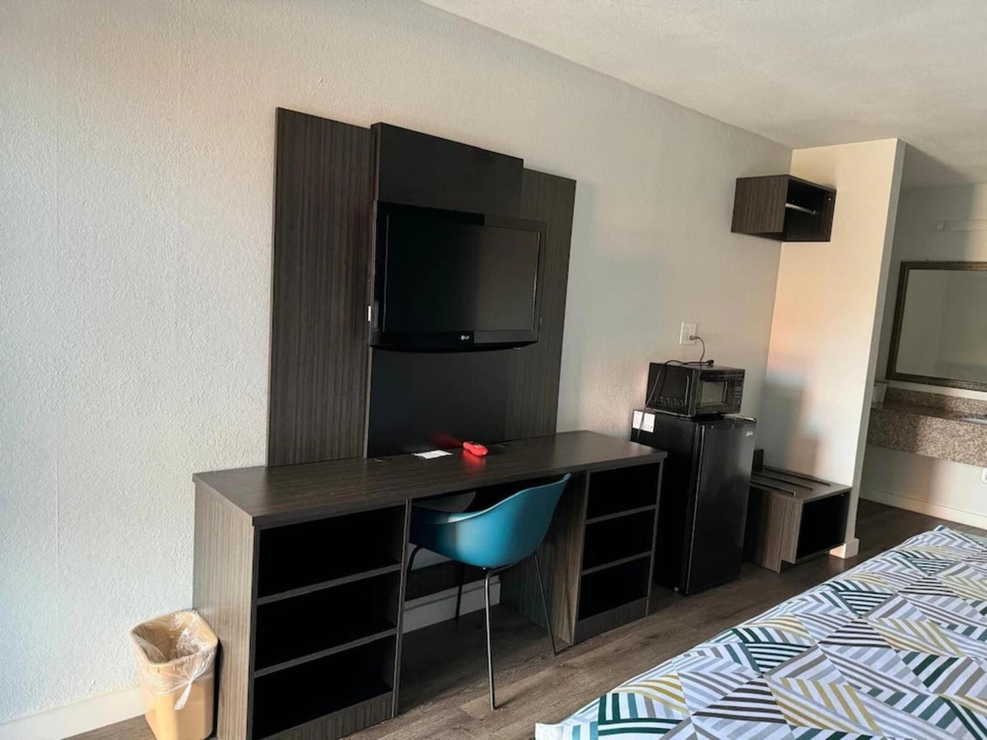 Motel 6 Greenwood, Ms Экстерьер фото